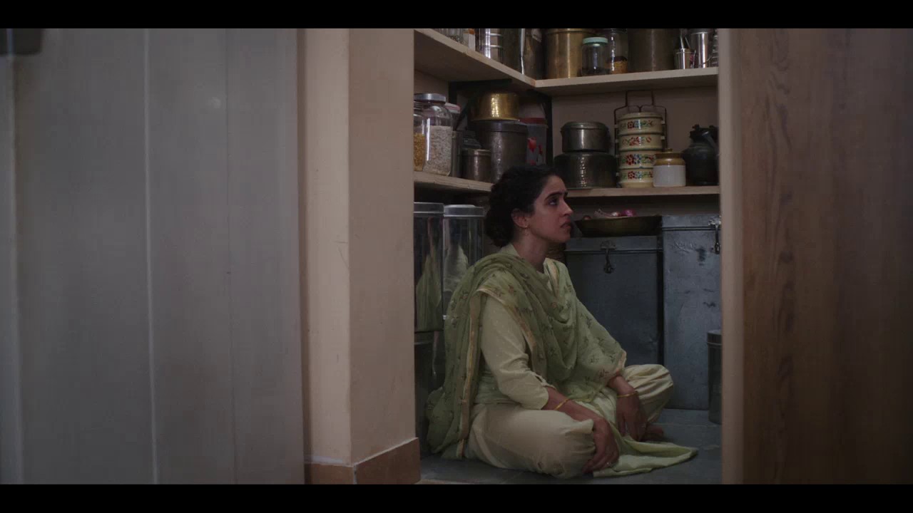And Mrs (2024) WEBRip Hindi 720p AVC DDP 5.1 ESub.mkv.0003