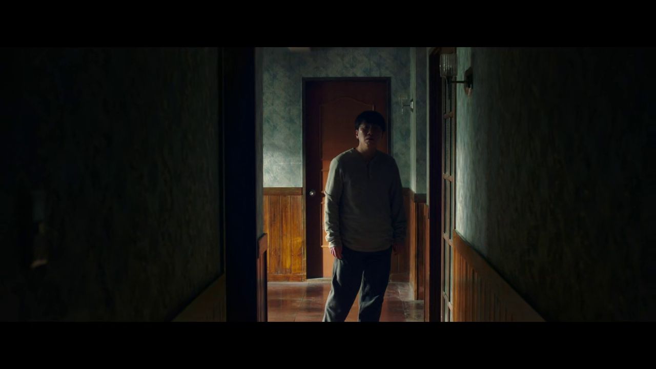 Ghost Mansion (2021) WEB-DL Dual Audio {Hindi-Korean} 480p | 720p | 1080p Screenshot