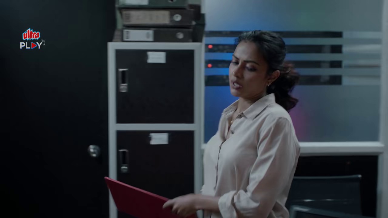 29th February 2025 S01 Hindi WEBRip 720p x265 HEVC HE-AAC 2.0 ESub.mkv.0004