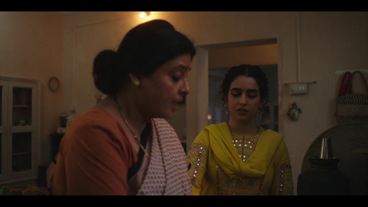 And Mrs (2024) WEBRip Hindi 720p AVC DDP 5.1 ESub.mkv.0000