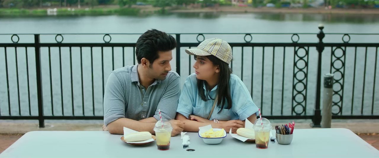 Bobby Aur Rishi Ki Love Story (2025) WEBRip Hindi 720p x264 AVC HE-AAC 2.0 ESub.mkv.0003