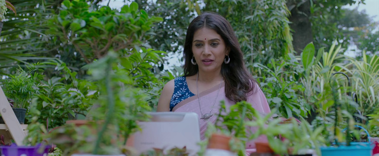 Short and Sweet (2023) Marathi WEB-DL screenshot