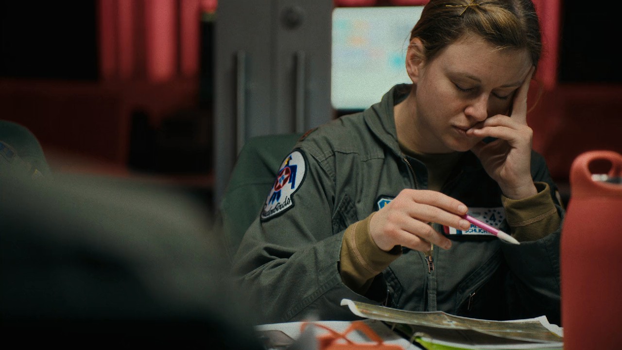 Air Force Elite Thunderbirds (2025) NF WEB-DL Hindi + English 1080p x264 AVC DDP 5.1 MSub.mkv_snapshot_00.08.55.201