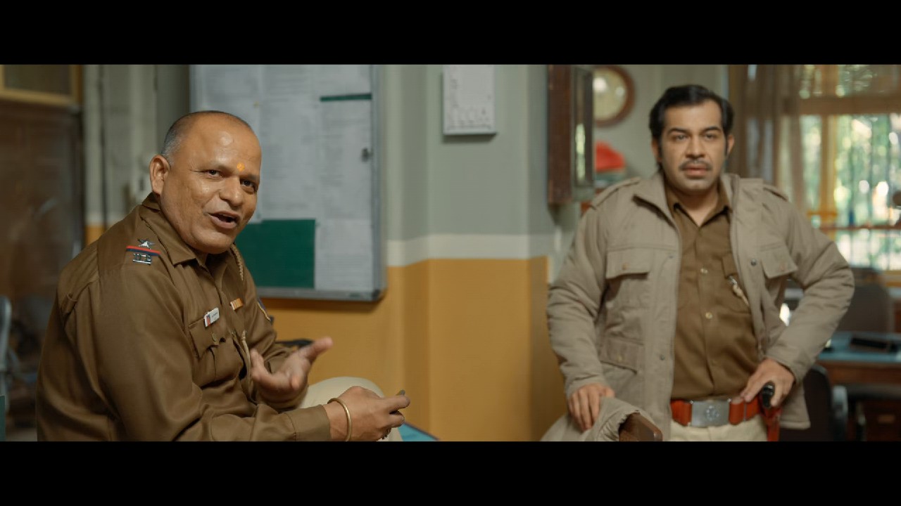 Hisaab Barabar (2025) WEB-DL Hindi + Te Ta 1080p 10bit HEVC DDP 5.1 ESub.mkv_snapshot_00.46.10.680