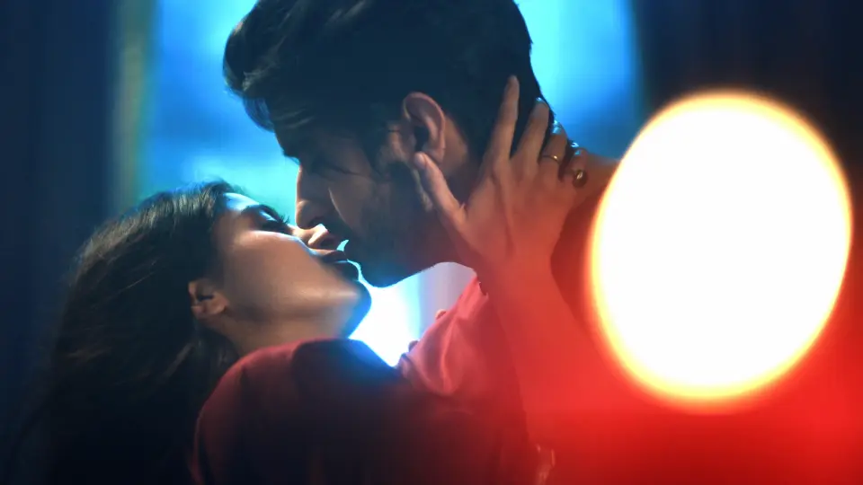 Cine-Doze-TV-Dirty-Scams-2025-MLSBD-Co-S01-E02-Hindi-Hungama-1080p-mkv-001193680