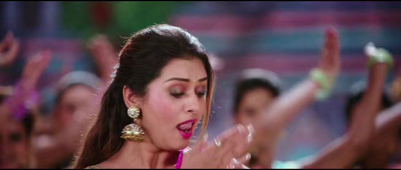 Venky Mama (2019) WEBRip Hindi + Telugu 720p x265 HEVC HE-AAC 2.0 MSub.mkv.0003