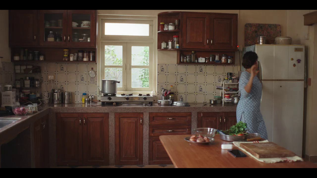 And Mrs (2024) WEBRip Hindi 720p AVC DDP 5.1 ESub.mkv.0001