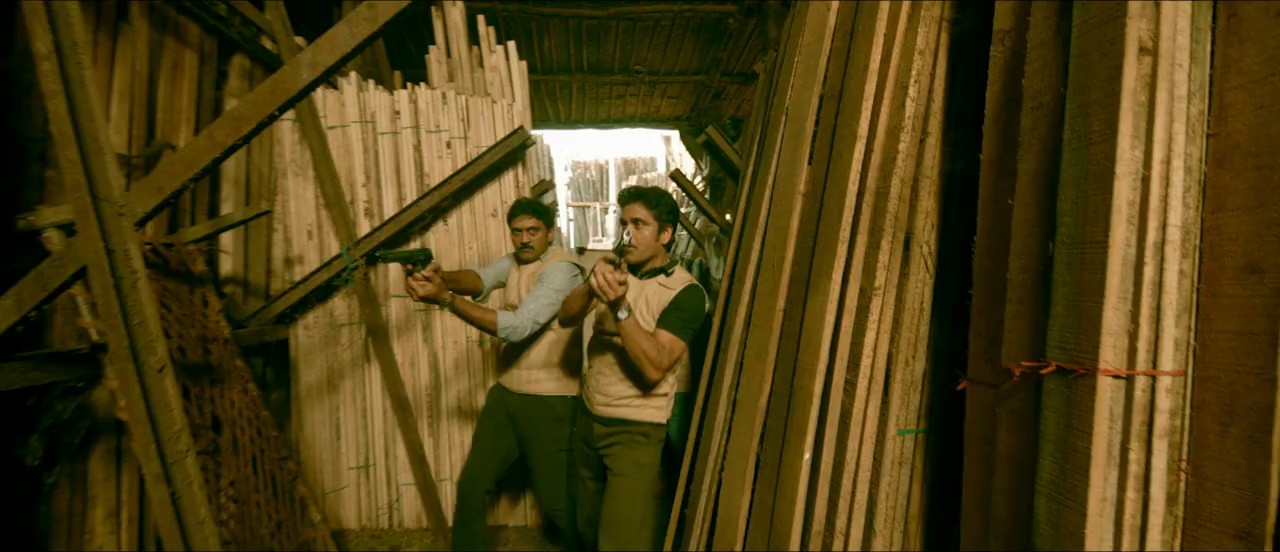 Officer (2018) WEBRip Hindi + Telugu 720p x264 AVC HE-AAC 2.0 HSub CineVood.mkv.0003